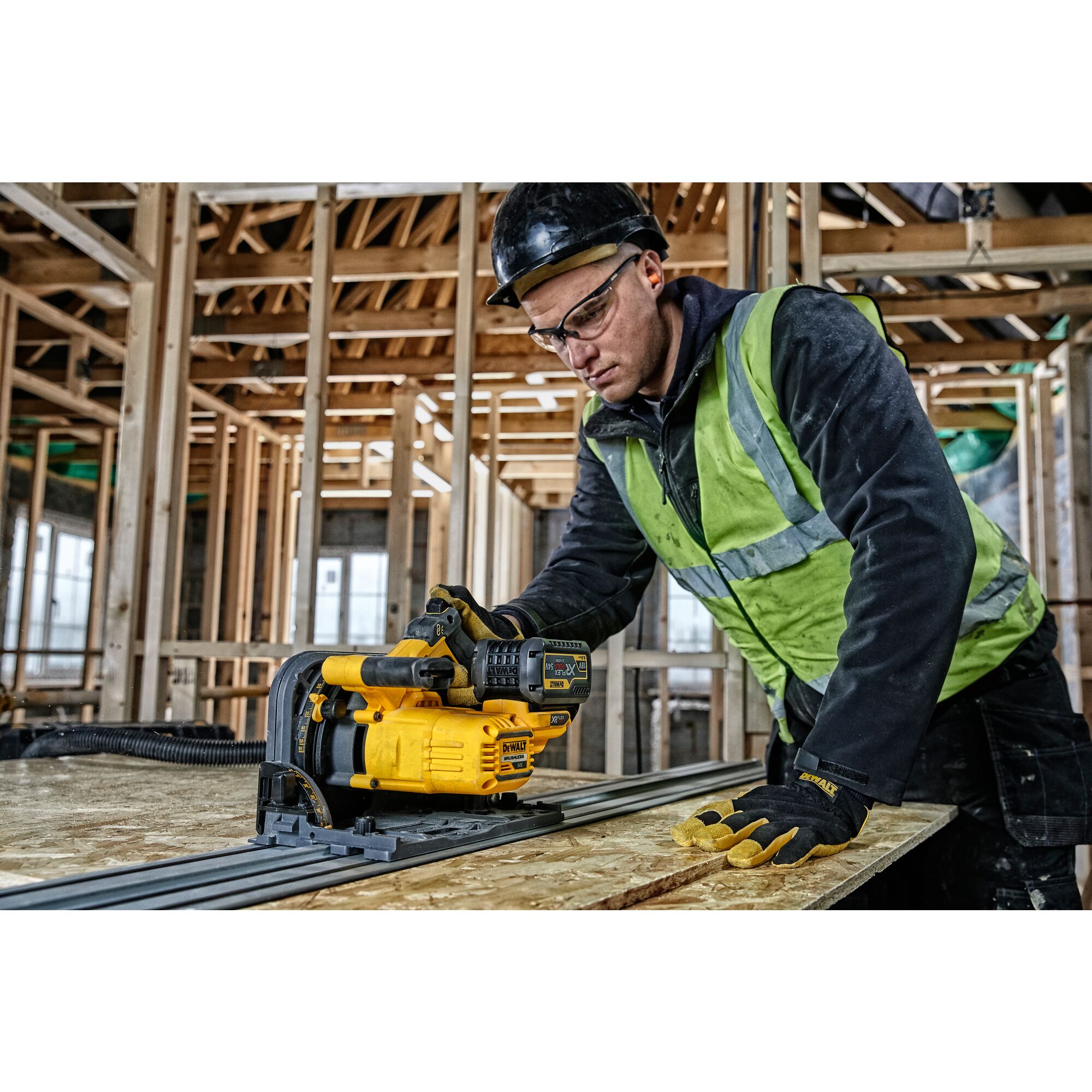 54V XR FLEXVOLT 165mm Plunge Saw Bare Unit DEWALT