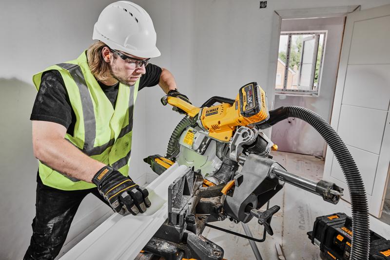 54v XR FLEXVOLT 305mm Mitre Saw 3/4 right side view cutting skirting board